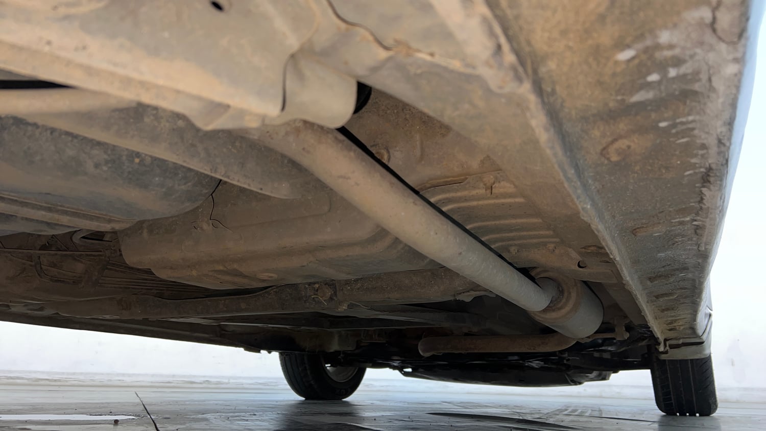 Used 2016 Honda City V Petrol Manual extra REAR RIGHT UNDERBODY VIEW