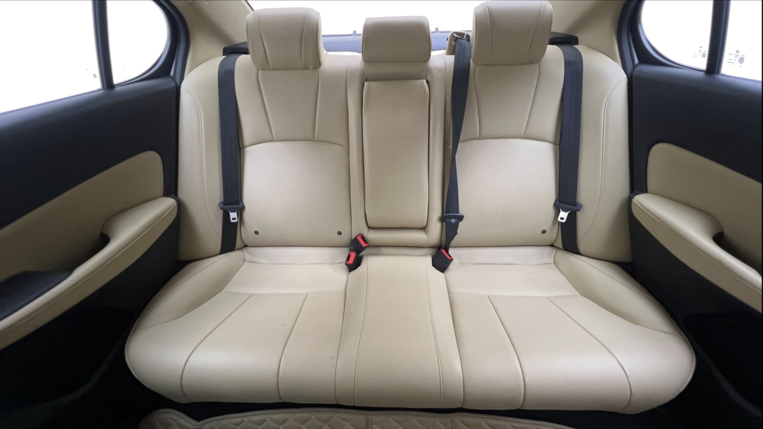 Used 2022 Honda City ZX CVT Petrol Petrol Automatic interior REAR SEAT CONDITION VIEW