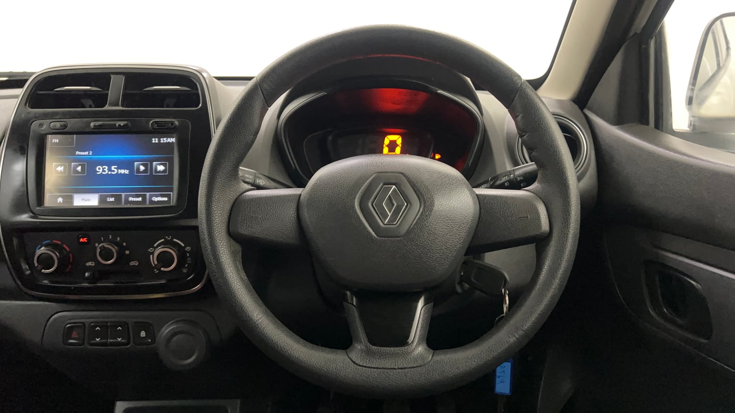 Used 2015 Renault Kwid RXT Petrol Manual interior STEERING VIEW