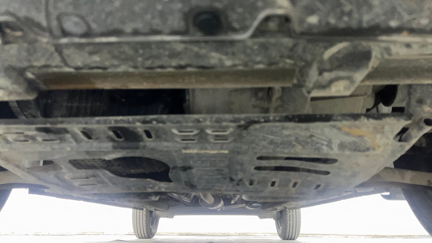 Used 2023 Renault Kwid CLIMBER AMT Petrol Automatic extra FRONT LEFT UNDERBODY VIEW