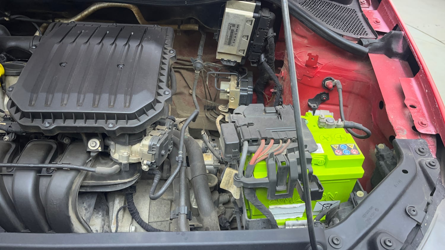 Used 2019 Volkswagen Polo Trendline 1.0L (P) Petrol Manual engine ENGINE LEFT SIDE VIEW