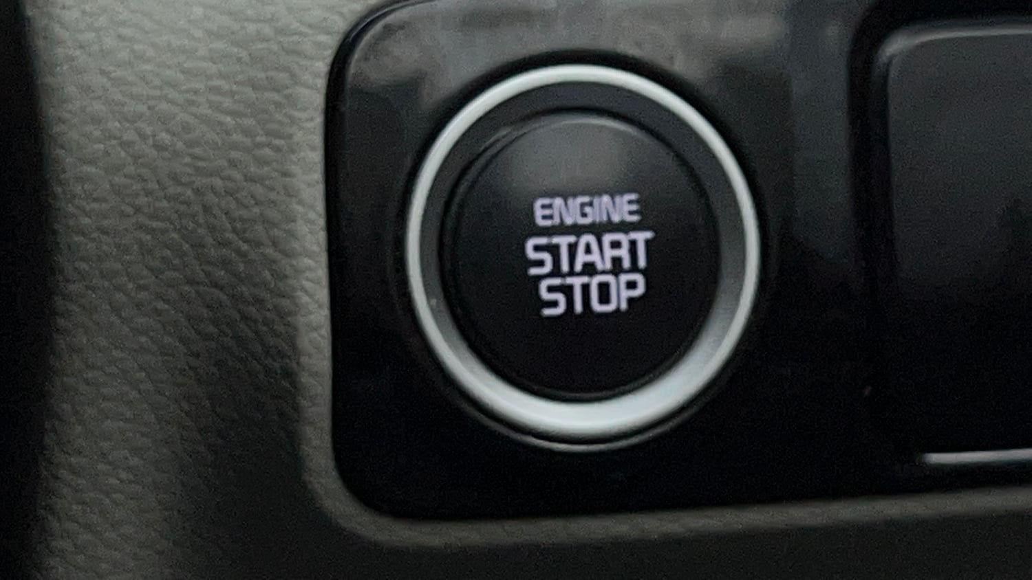 Used 2021 Kia Sonet HTX 1.0 iMT Petrol Manual top_features Keyless start
