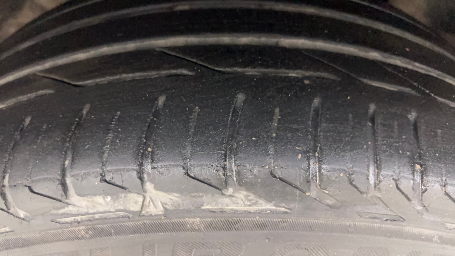 Used 2019 BMW X1 sDrive20i xLine Petrol Automatic tyres LEFT REAR TYRE TREAD VIEW
