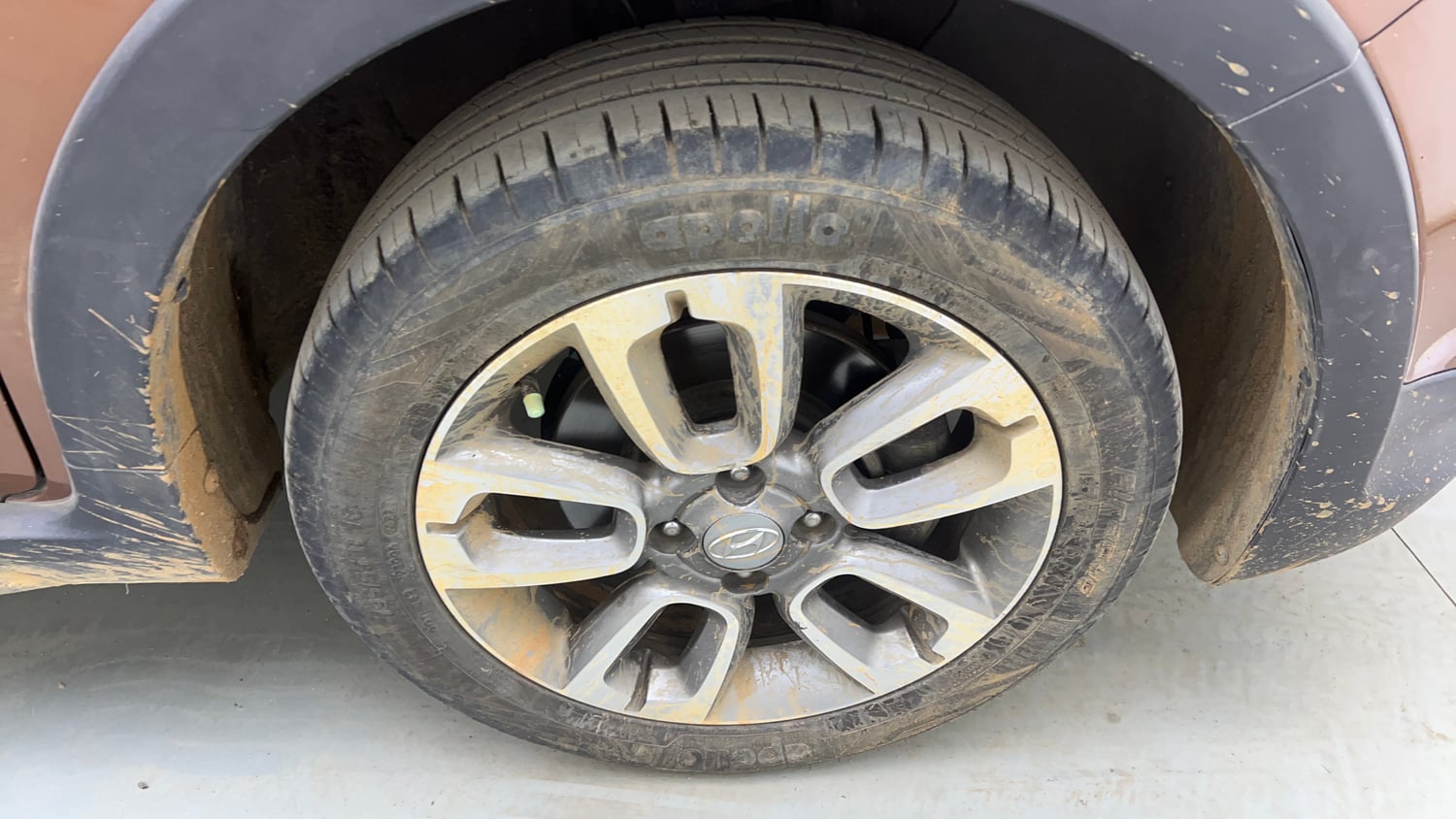 Used 2016 Hyundai i20 Active 1.2 SX Petrol Manual tyres RIGHT FRONT TYRE RIM VIEW