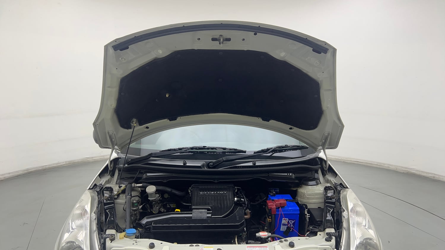 Used 2015 Maruti Suzuki Swift LXi Petrol Manual engine ENGINE & BONNET OPEN FRONT VIEW