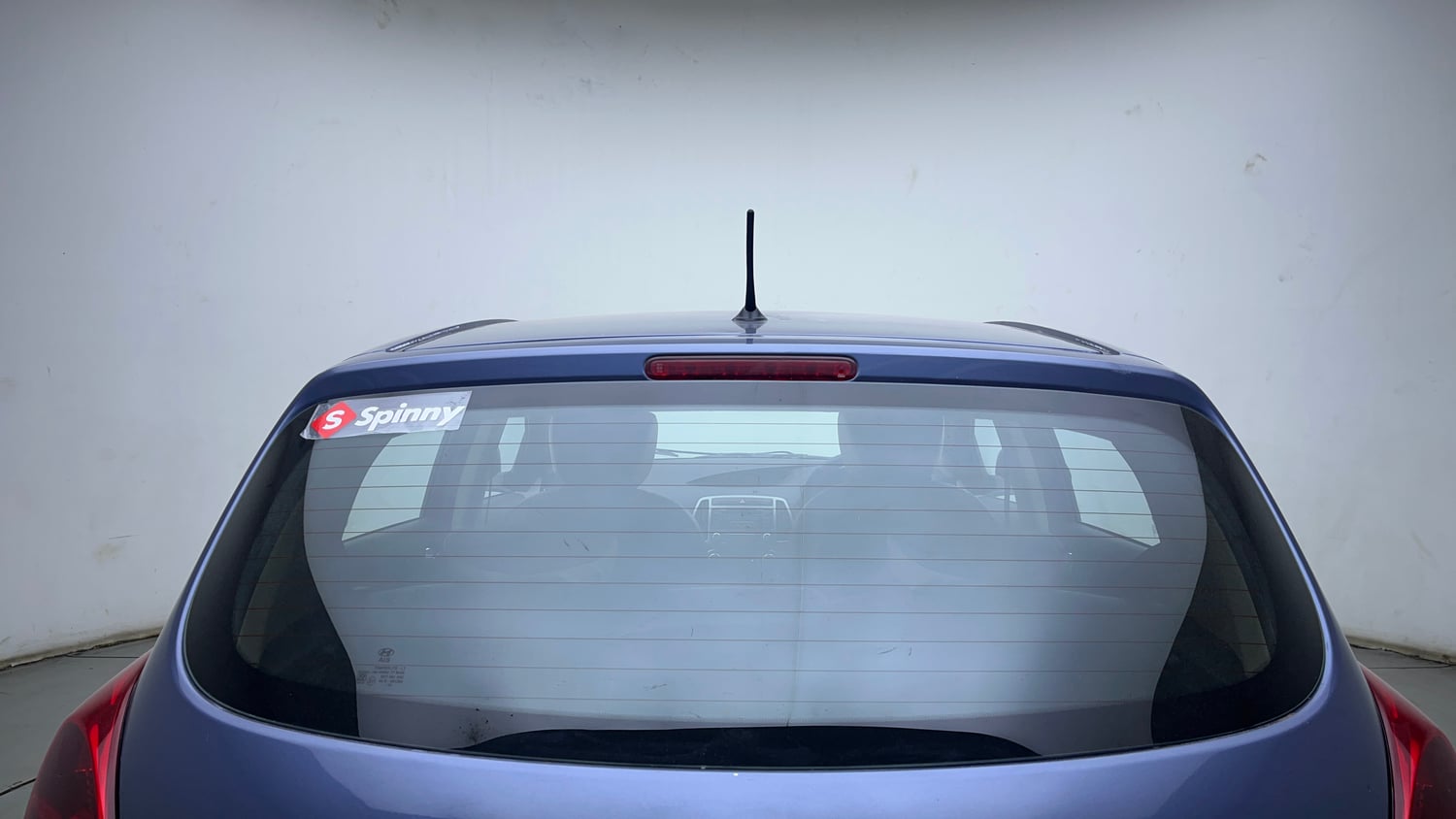 Used 2013 Hyundai i20 Sportz 1.2 Petrol Manual exterior BACK WINDSHIELD VIEW
