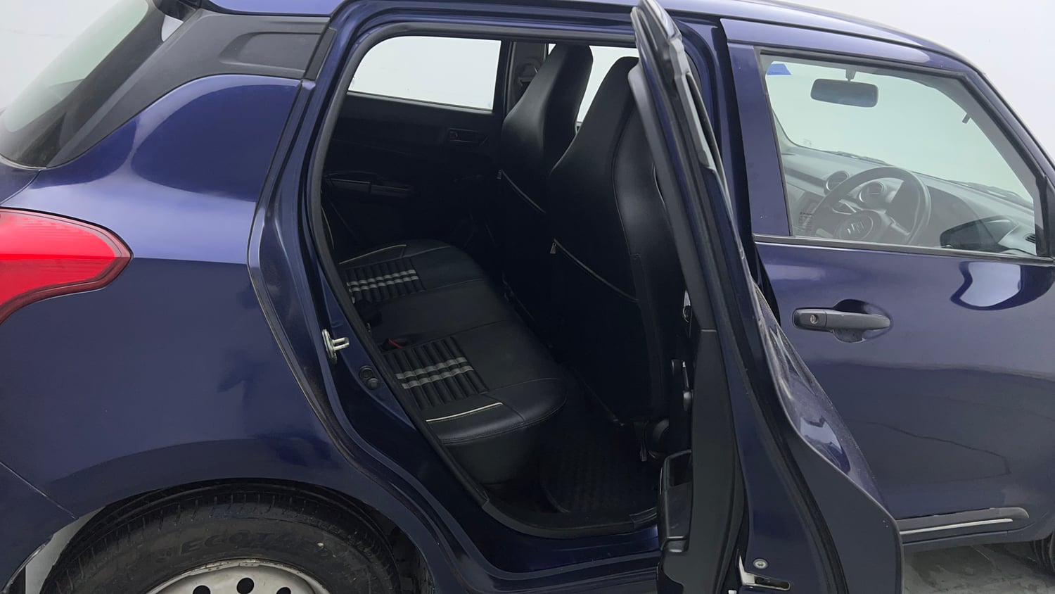 Used 2018 Maruti Suzuki Swift LXI CNG (Outside Fitted) Cng Manual interior RIGHT SIDE REAR DOOR CABIN VIEW