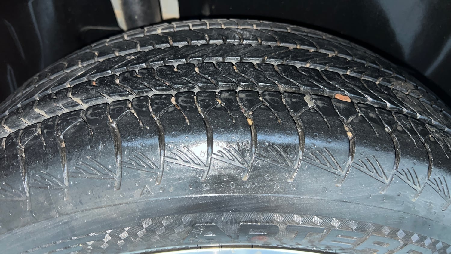 Used 2024 Maruti Suzuki Grand Vitara Delta Smart Hybrid Petrol Manual tyres RIGHT REAR TYRE TREAD VIEW
