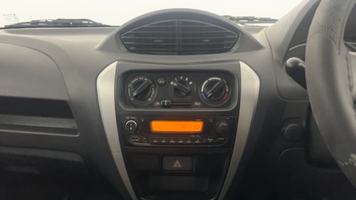 Used 2018 Maruti Suzuki Alto 800 VXi Petrol Manual interior MUSIC SYSTEM & AC CONTROL VIEW