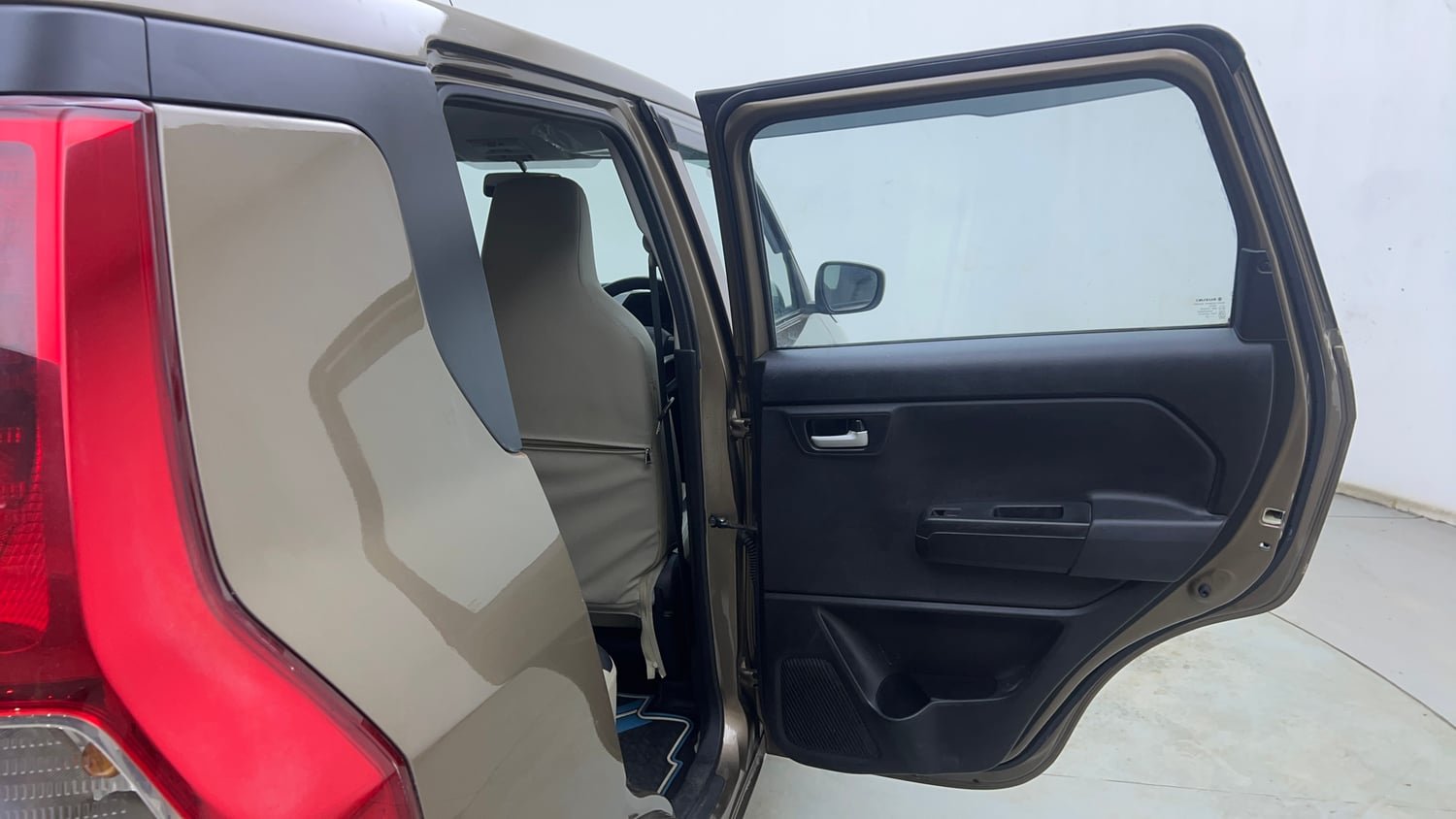 Used 2021 Maruti Suzuki Wagon R 1.0 VXi 1.0 Petrol Manual interior RIGHT REAR DOOR OPEN VIEW