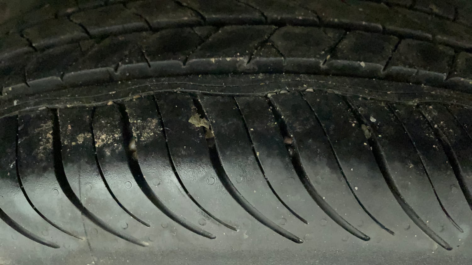 Used 2018 Hyundai Creta SX 1.6 AT Petrol Petrol Automatic tyres LEFT REAR TYRE TREAD VIEW