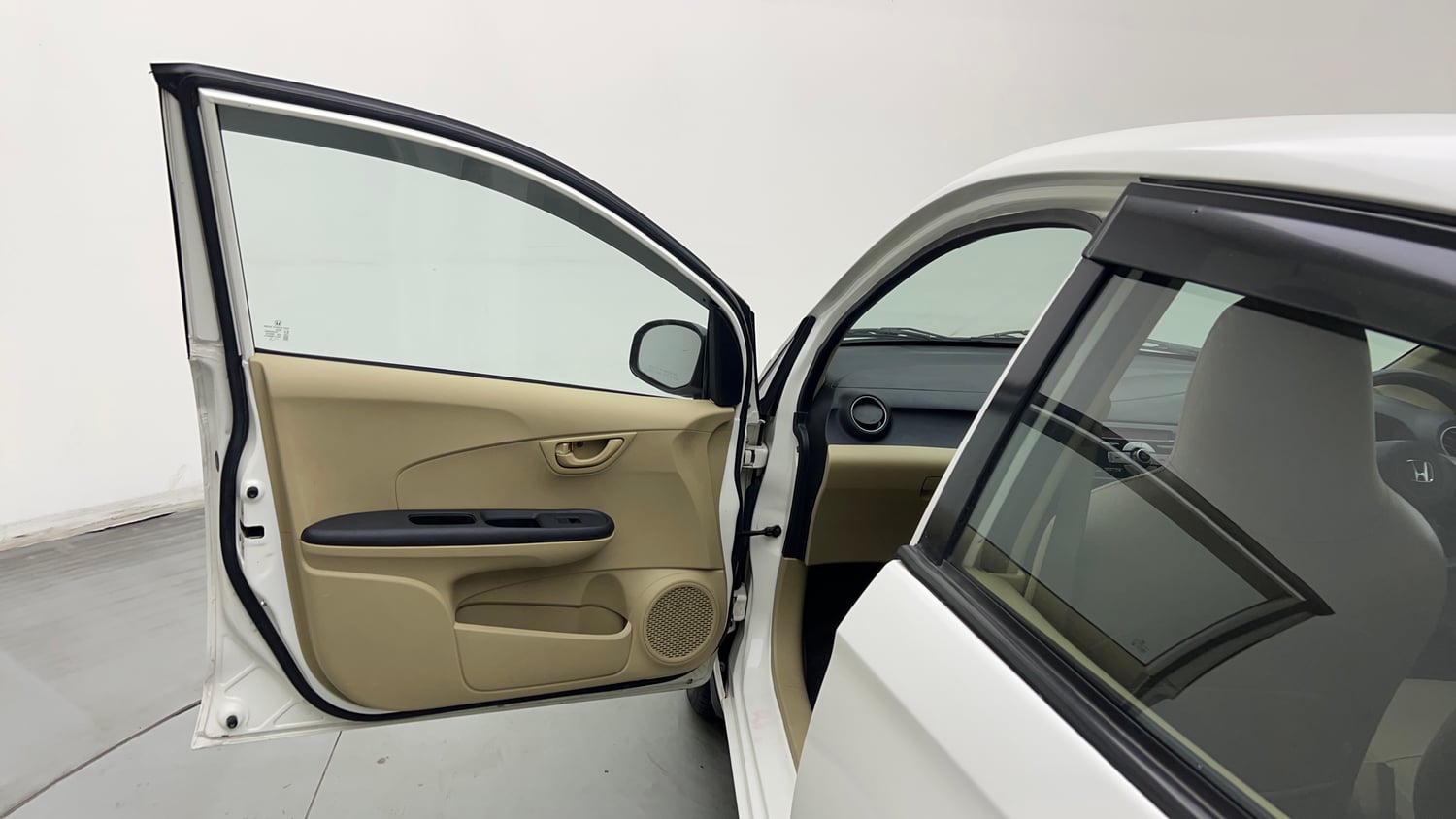 Used 2014 Honda Amaze 1.2 S i-VTEC Petrol Manual interior LEFT FRONT DOOR OPEN VIEW