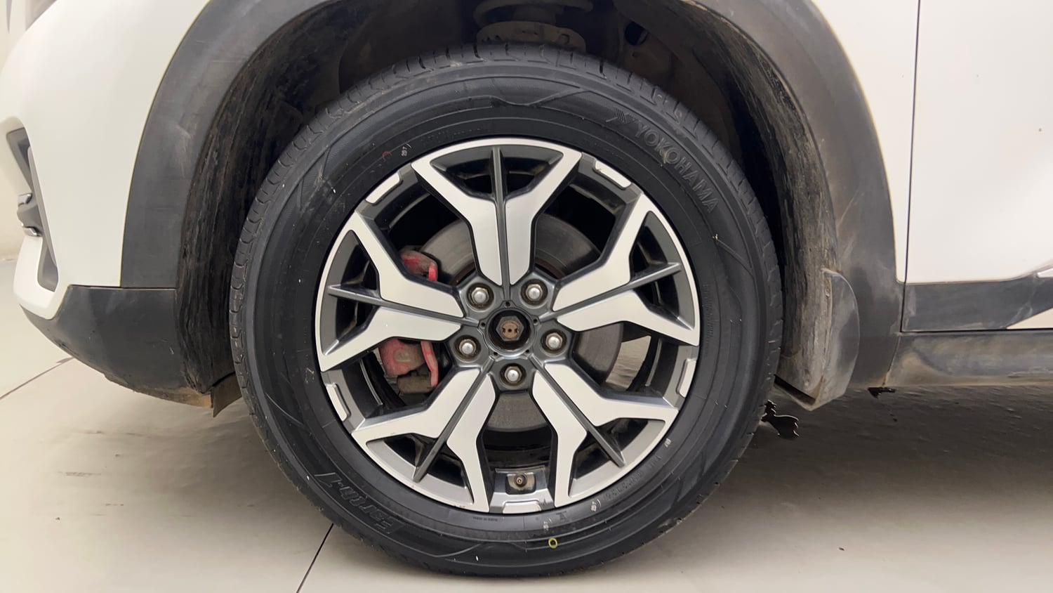 Used 2021 Kia Seltos GTX Plus AT 1.5 Diesel Diesel Automatic tyres LEFT FRONT TYRE RIM VIEW