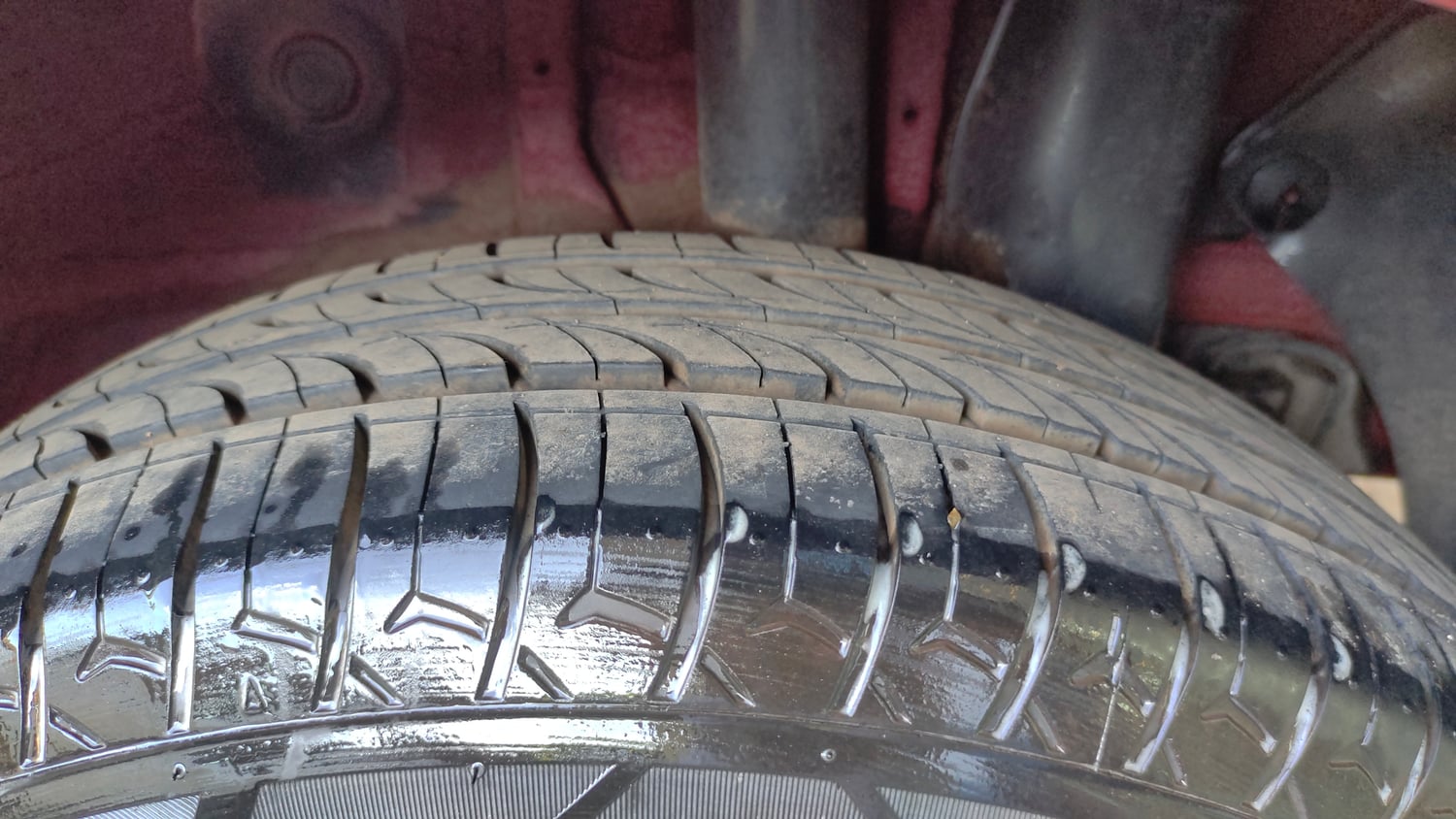Used 2015 Hyundai Elite i20 Magna 1.2 Petrol Manual tyres LEFT REAR TYRE TREAD VIEW