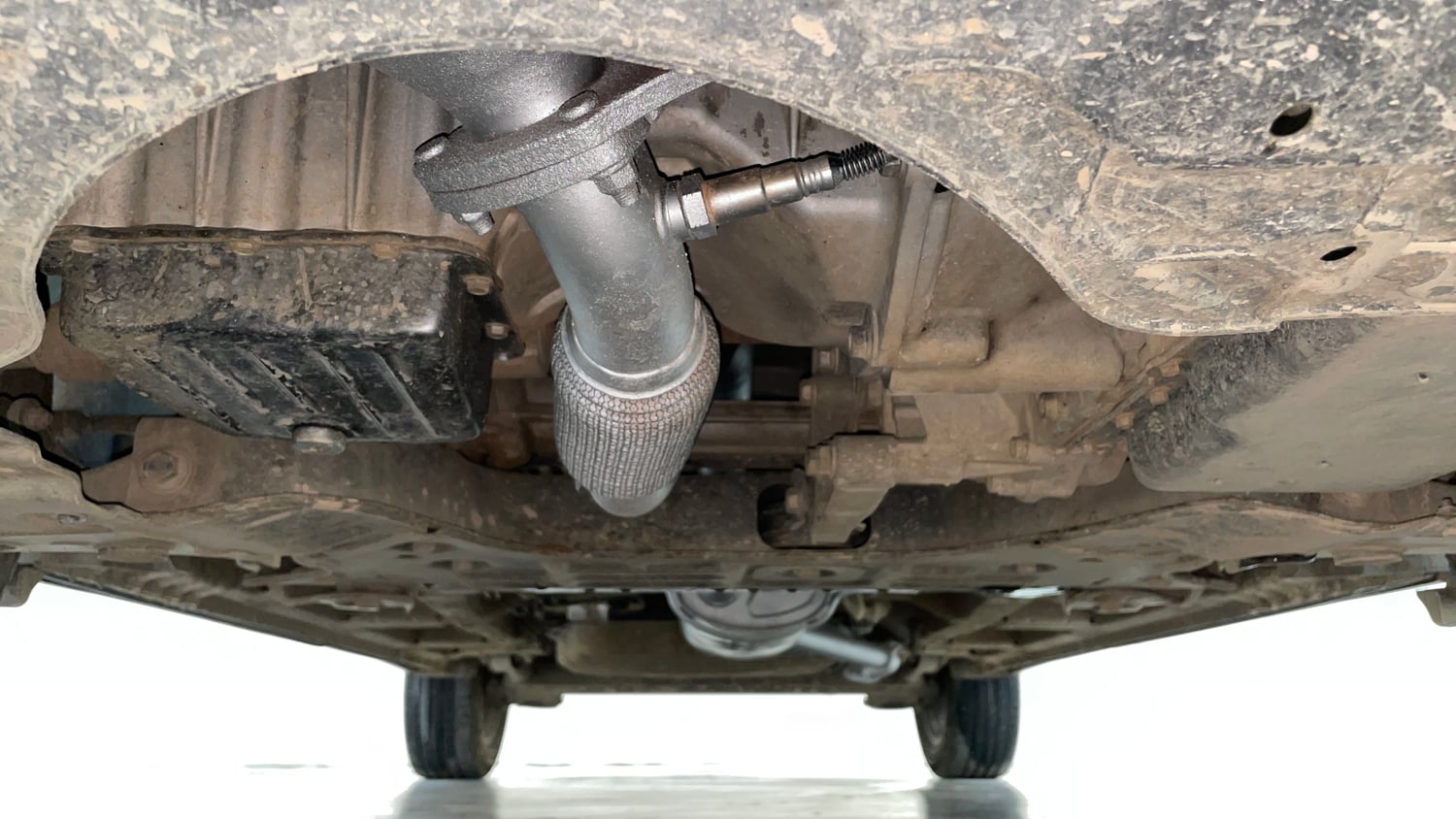 Used 2021 MG Motors Hector Shine 1.5 Petrol Turbo CVT Petrol Automatic extra FRONT LEFT UNDERBODY VIEW