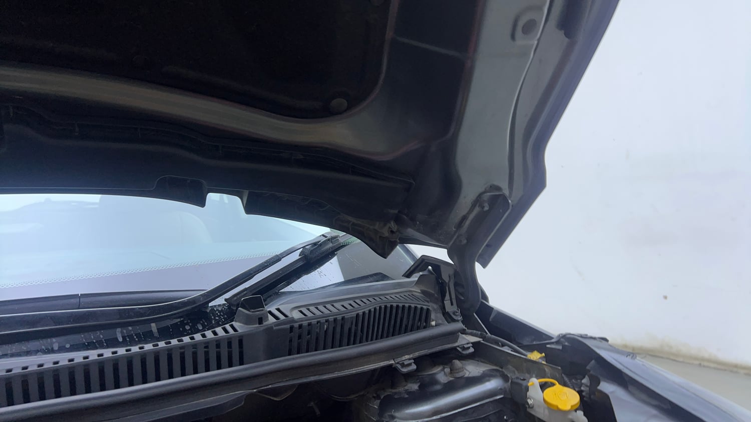 Used 2023 Tata Nexon XZ Plus Diesel Diesel Manual engine ENGINE LEFT SIDE HINGE & APRON VIEW