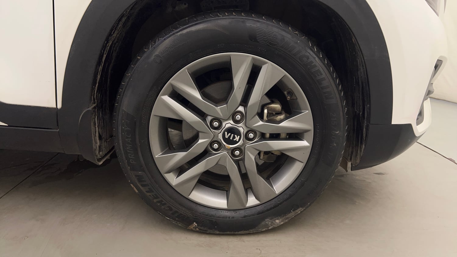 Used 2019 Kia Seltos HTX Plus AT 1.5 Diesel Diesel Automatic tyres RIGHT FRONT TYRE RIM VIEW
