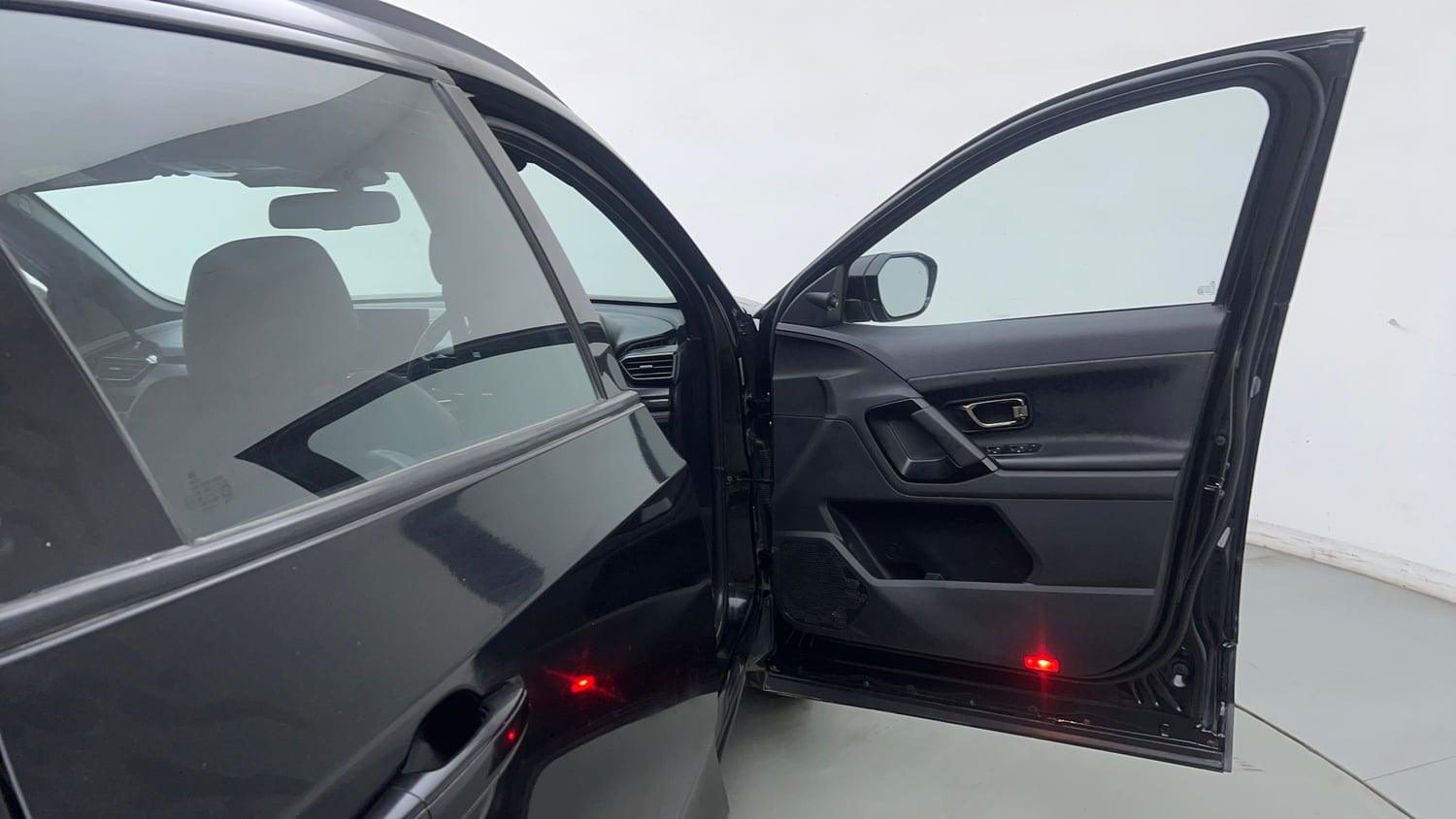 Used 2024 Tata Harrier Fearless Plus Dark Edition AT Diesel Automatic interior RIGHT FRONT DOOR OPEN VIEW