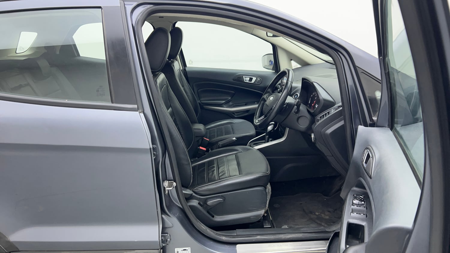 Used 2018 Ford EcoSport Titanium + 1.5L Ti-VCT AT Petrol Automatic interior RIGHT SIDE FRONT DOOR CABIN VIEW