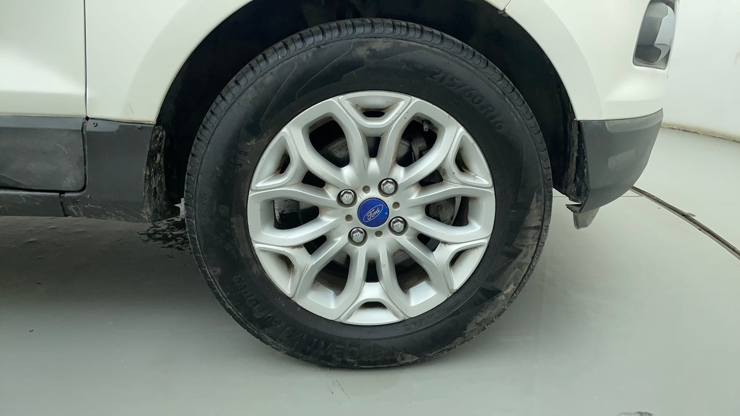 Used 2017 Ford EcoSport Titanium 1.5L TDCi Diesel Manual tyres RIGHT FRONT TYRE RIM VIEW