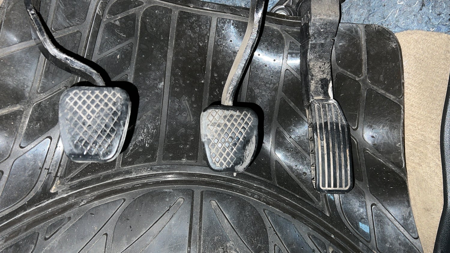 Used 2016 Honda City V Petrol Manual interior PEDALS VIEW