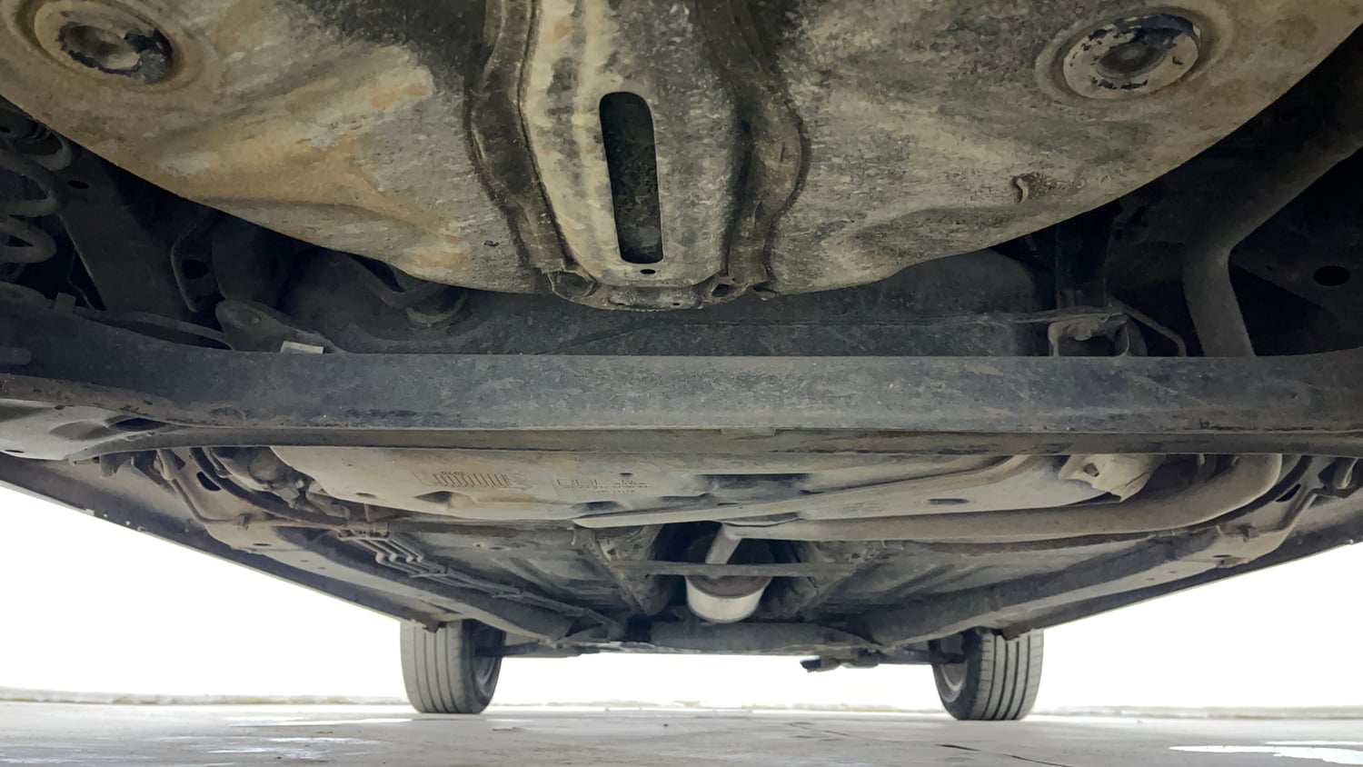 Used 2020 Maruti Suzuki Baleno Zeta Petrol Manual extra REAR UNDERBODY VIEW (TAKEN FROM REAR)