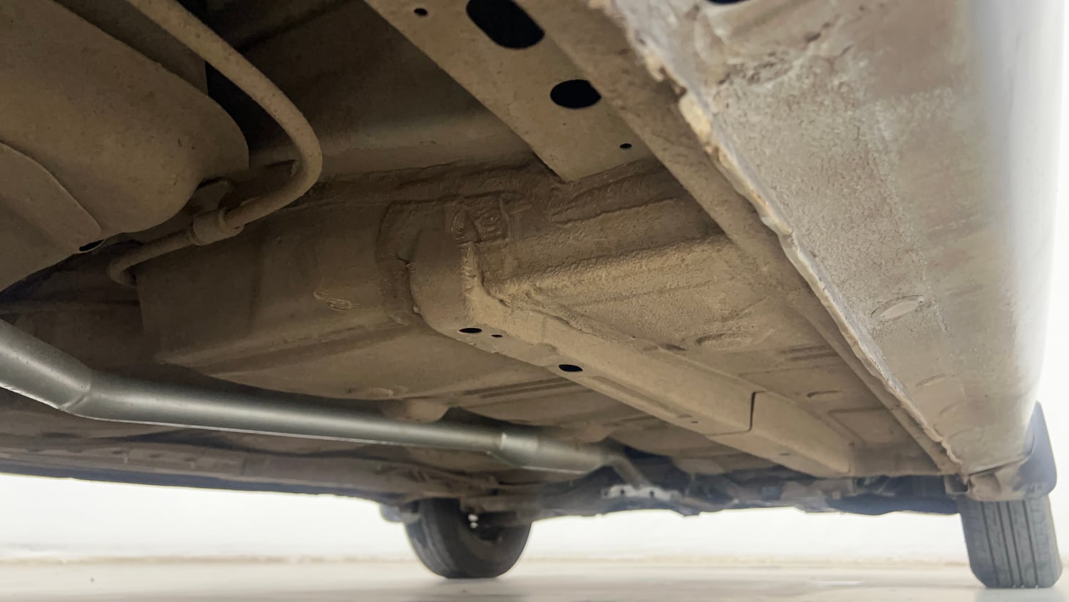 Used 2013 Hyundai i10 Magna 1.2 CNG (Outside Fitted) Cng Manual extra REAR RIGHT UNDERBODY VIEW