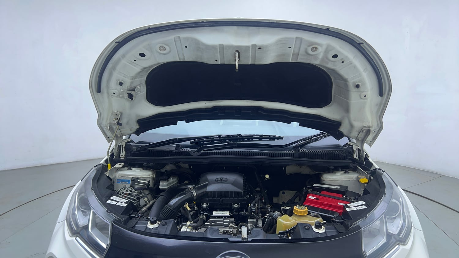 Used 2020 Tata Nexon XZA Plus (S) Petrol Automatic engine ENGINE & BONNET OPEN FRONT VIEW
