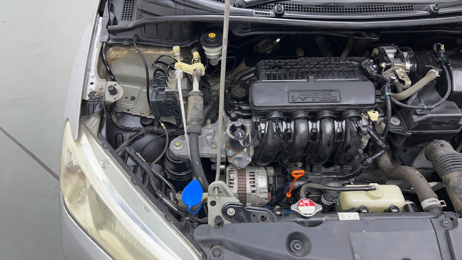 Used 2016 Honda City V Petrol Manual engine ENGINE RIGHT SIDE VIEW