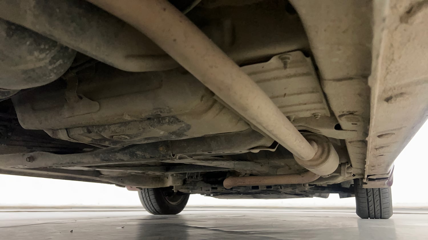 Used 2014 Honda City SV Petrol Manual extra REAR RIGHT UNDERBODY VIEW