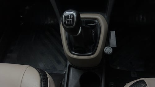 Used 2016 Hyundai Grand i10 Sportz 1.2 Kappa VTVT Petrol Manual interior GEAR  KNOB VIEW