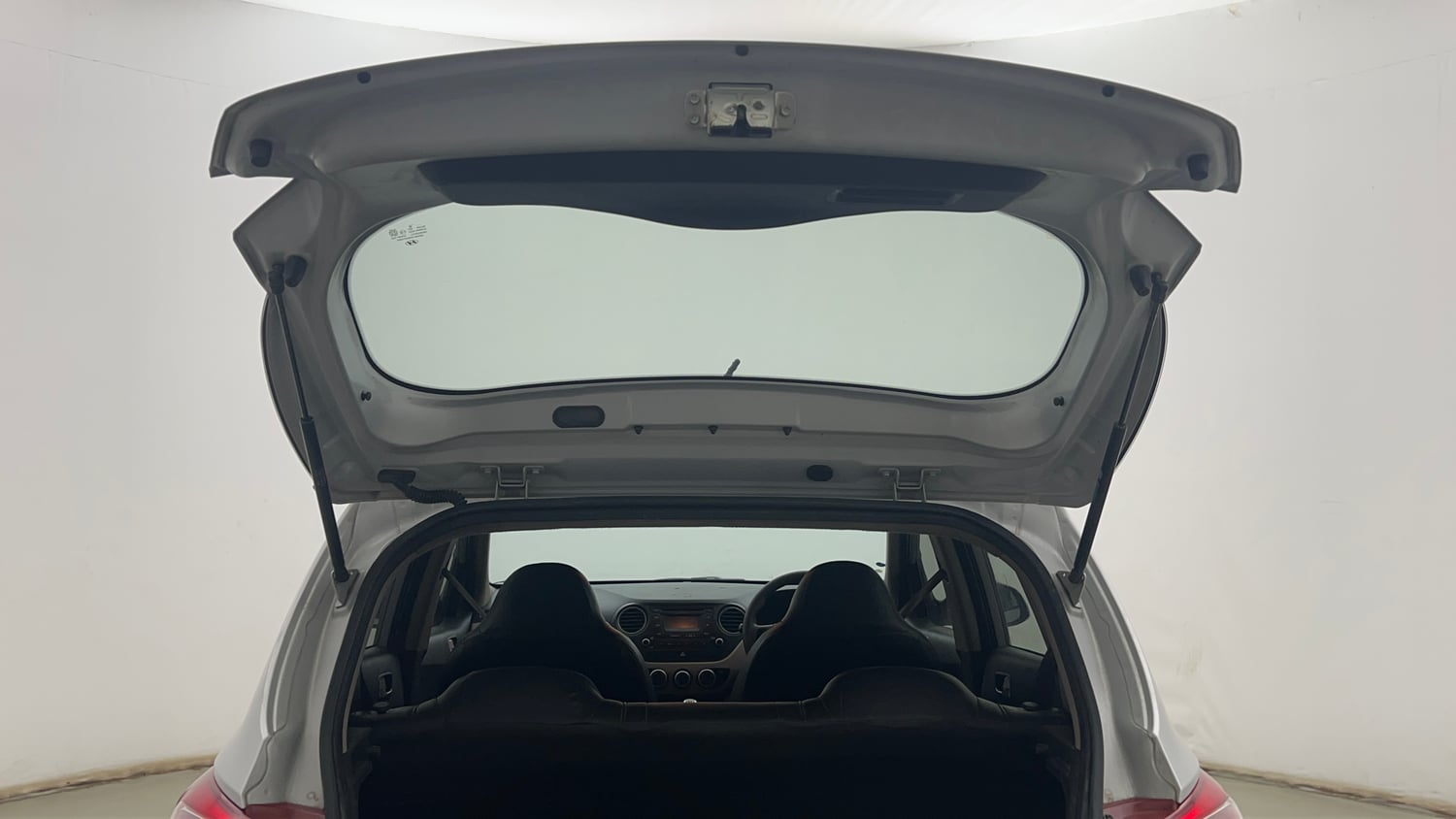 Used 2014 Hyundai Grand i10 Sportz 1.2 Kappa VTVT Petrol Manual interior DICKY DOOR OPEN VIEW