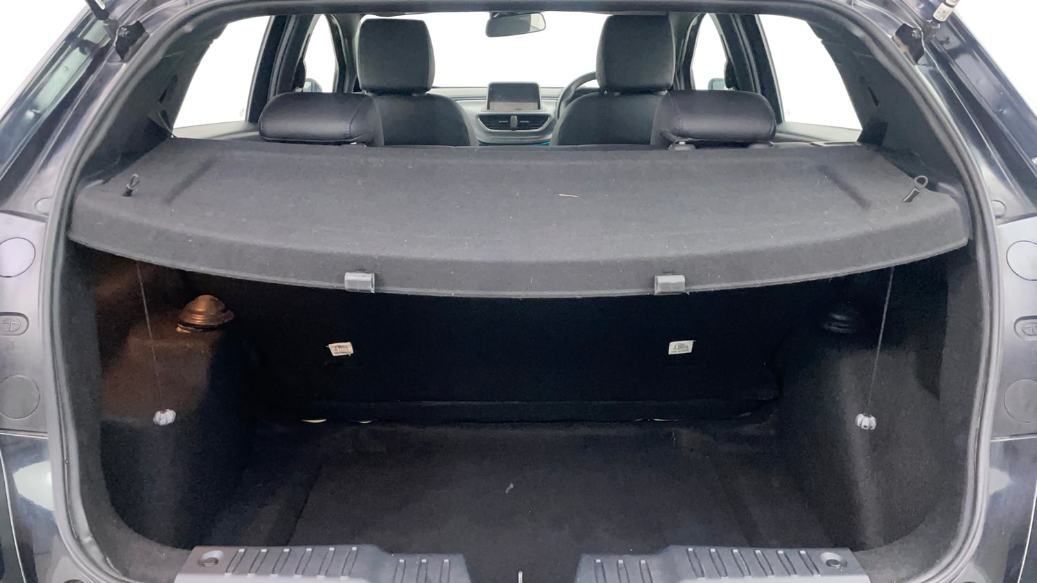 Used 2023 Tata Altroz XZA Plus (S) Dark Edition Petrol Automatic interior DICKY INSIDE VIEW