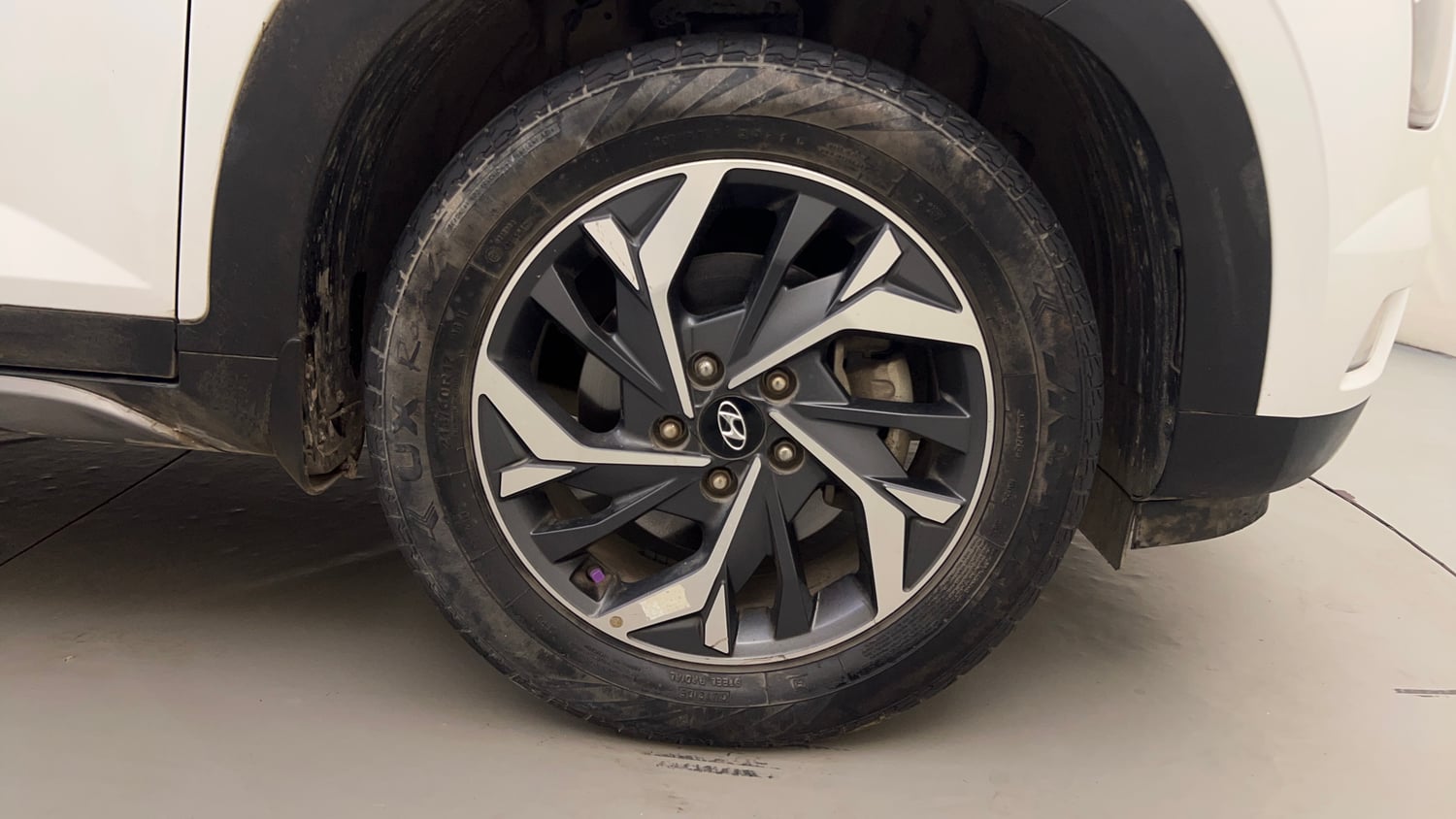 Used 2021 Hyundai Creta SX (O) 1.5 Diesel Automatic Diesel Automatic tyres RIGHT FRONT TYRE RIM VIEW