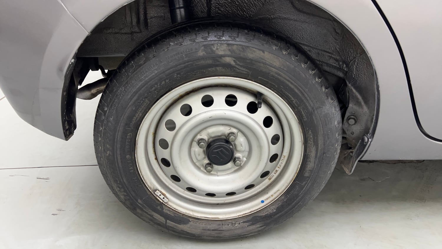 Used 2022 Maruti Suzuki Celerio LXi Petrol Manual tyres RIGHT REAR TYRE RIM VIEW