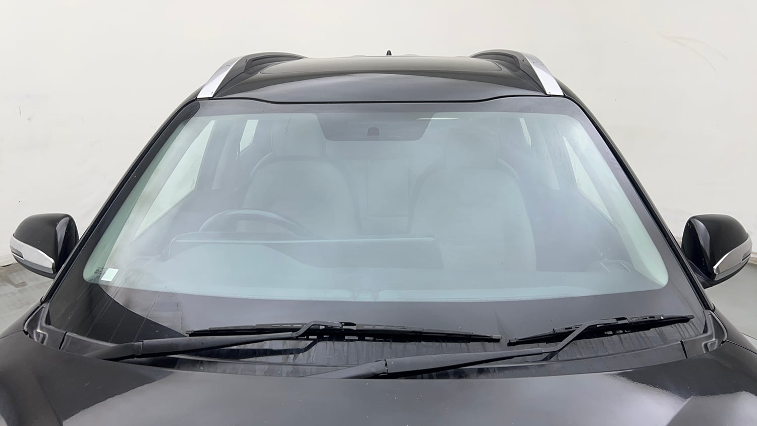 Used 2021 Kia Sonet HTX 1.0 iMT Petrol Manual exterior FRONT WINDSHIELD VIEW