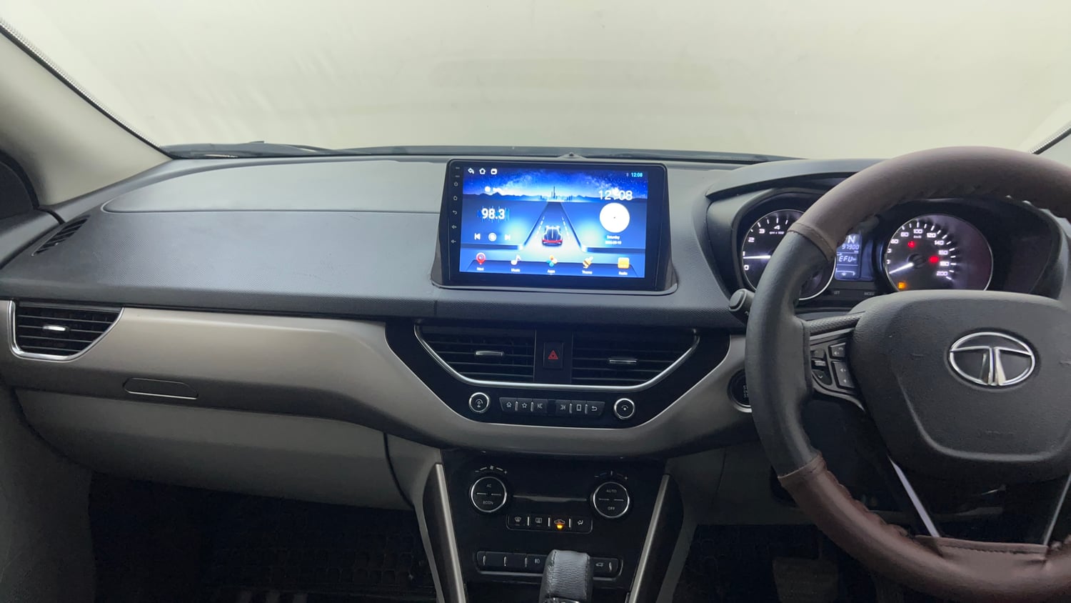 Used 2019 Tata Nexon XZA Plus Petrol Dual Tone Petrol Automatic interior MUSIC SYSTEM & AC CONTROL VIEW