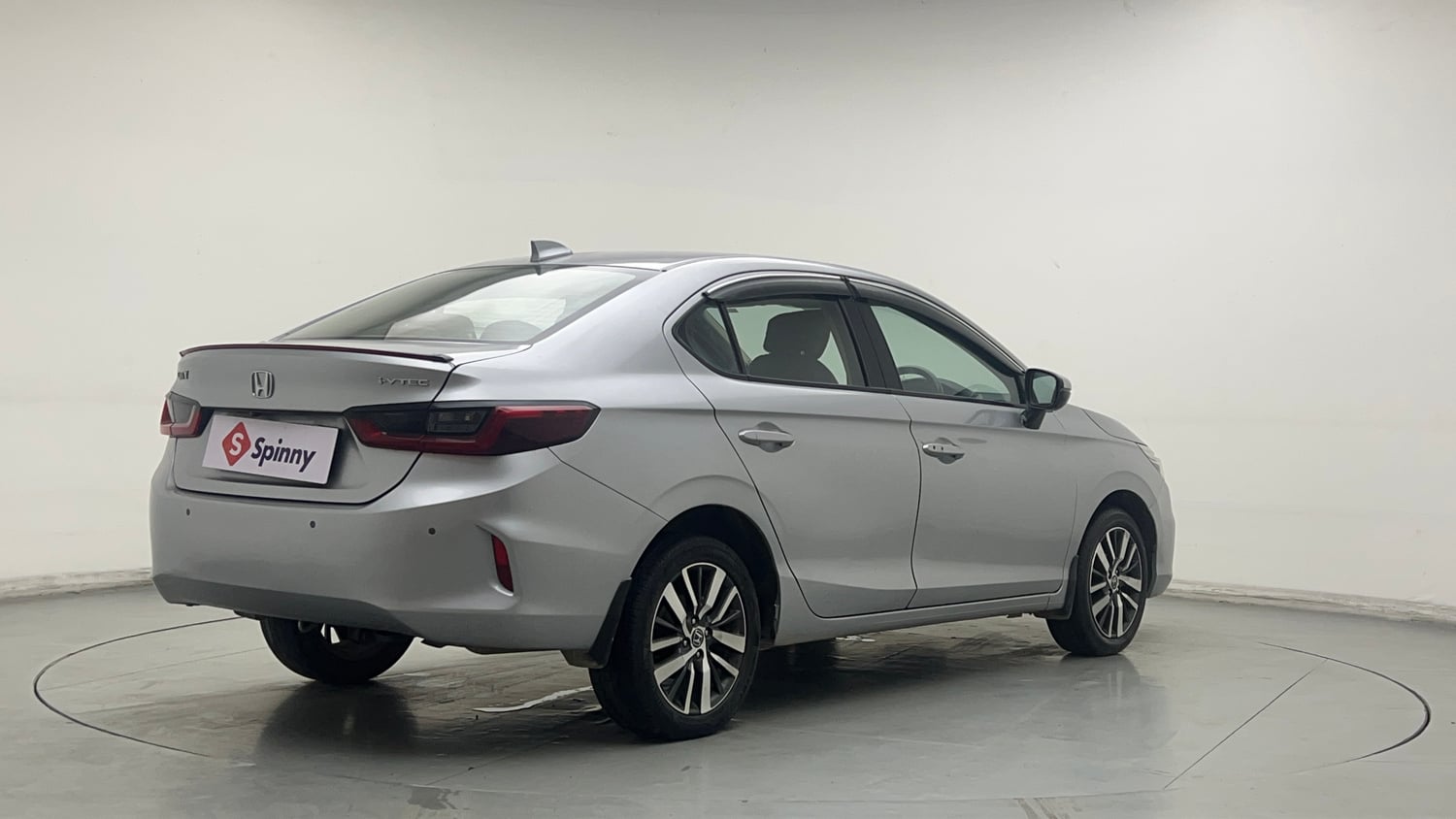 Used 2022 Honda City VX CVT Petrol Petrol Automatic exterior RIGHT REAR CORNER VIEW