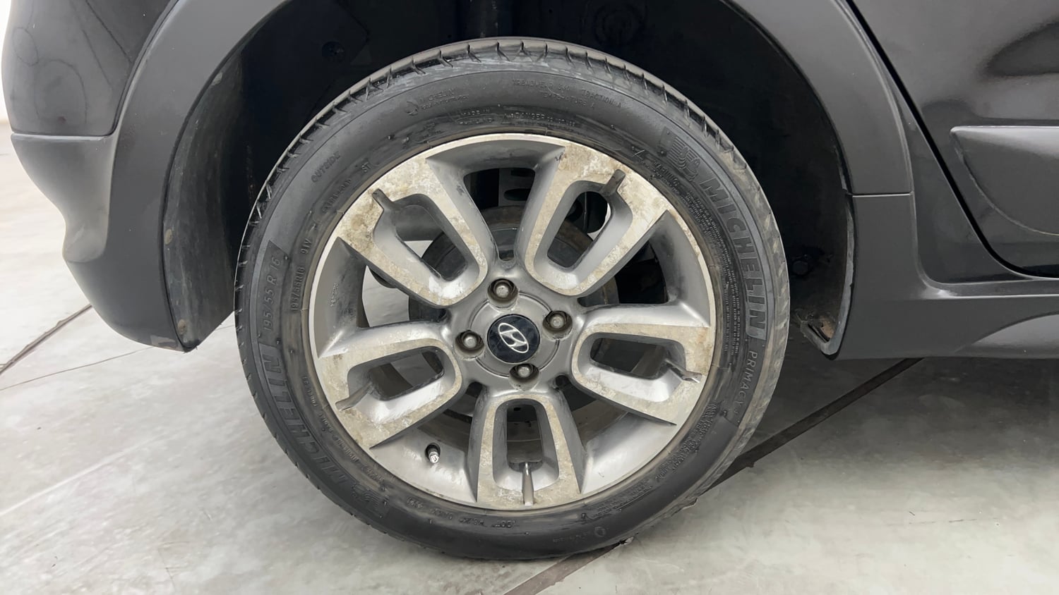 Used 2016 Hyundai i20 Active 1.2 SX Petrol Manual tyres RIGHT REAR TYRE RIM VIEW