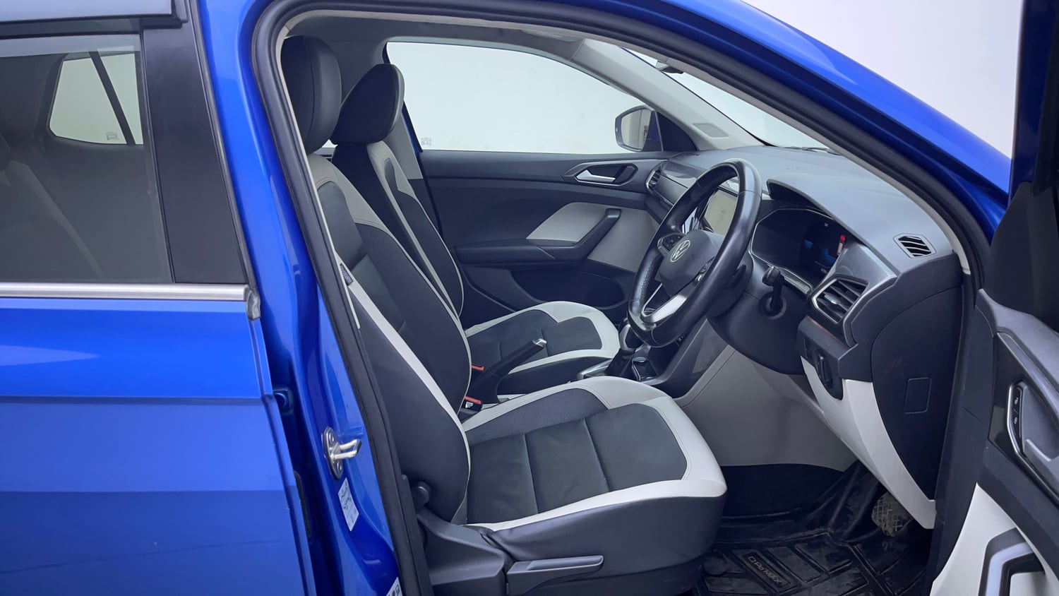 Used 2024 Volkswagen Taigun Topline 1.0 TSI AT Petrol Automatic interior RIGHT SIDE FRONT DOOR CABIN VIEW