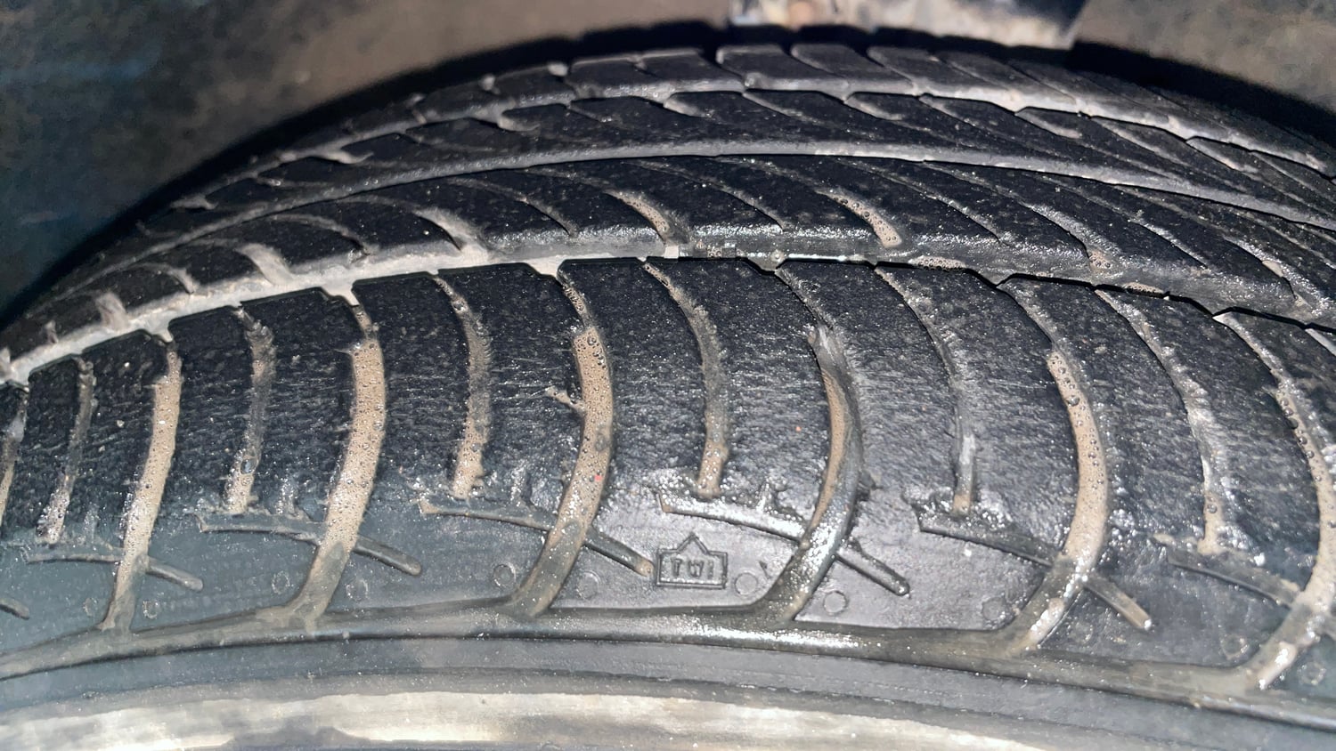 Used 2018 Maruti Suzuki Celerio VXi AMT Petrol Automatic tyres RIGHT FRONT TYRE TREAD VIEW