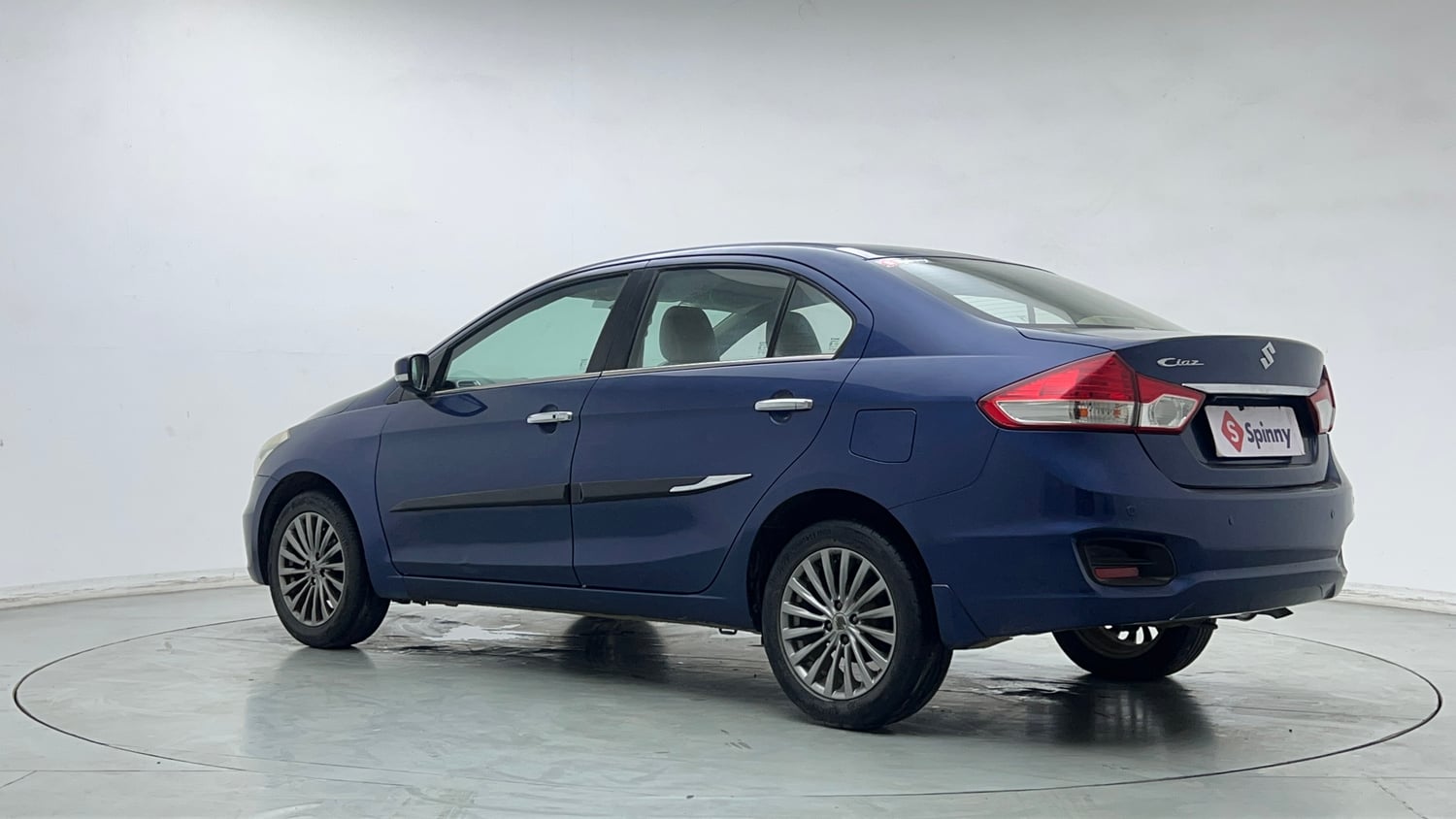 Used 2017 Maruti Suzuki Ciaz Alpha 1.4 MT Petrol Manual exterior LEFT REAR CORNER VIEW