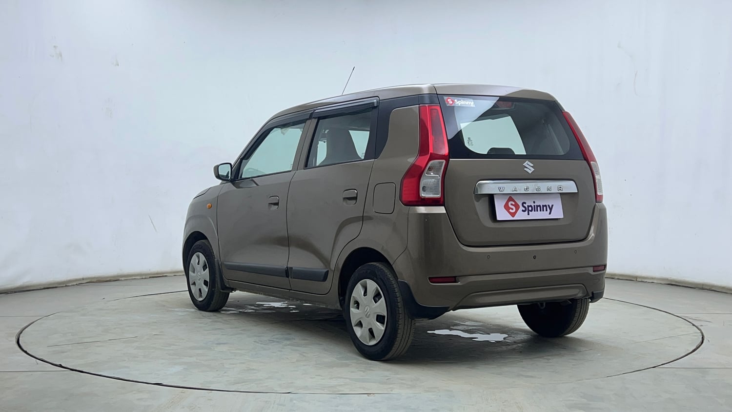 Used 2021 Maruti Suzuki Wagon R 1.0 VXi 1.0 Petrol Manual exterior LEFT REAR CORNER VIEW