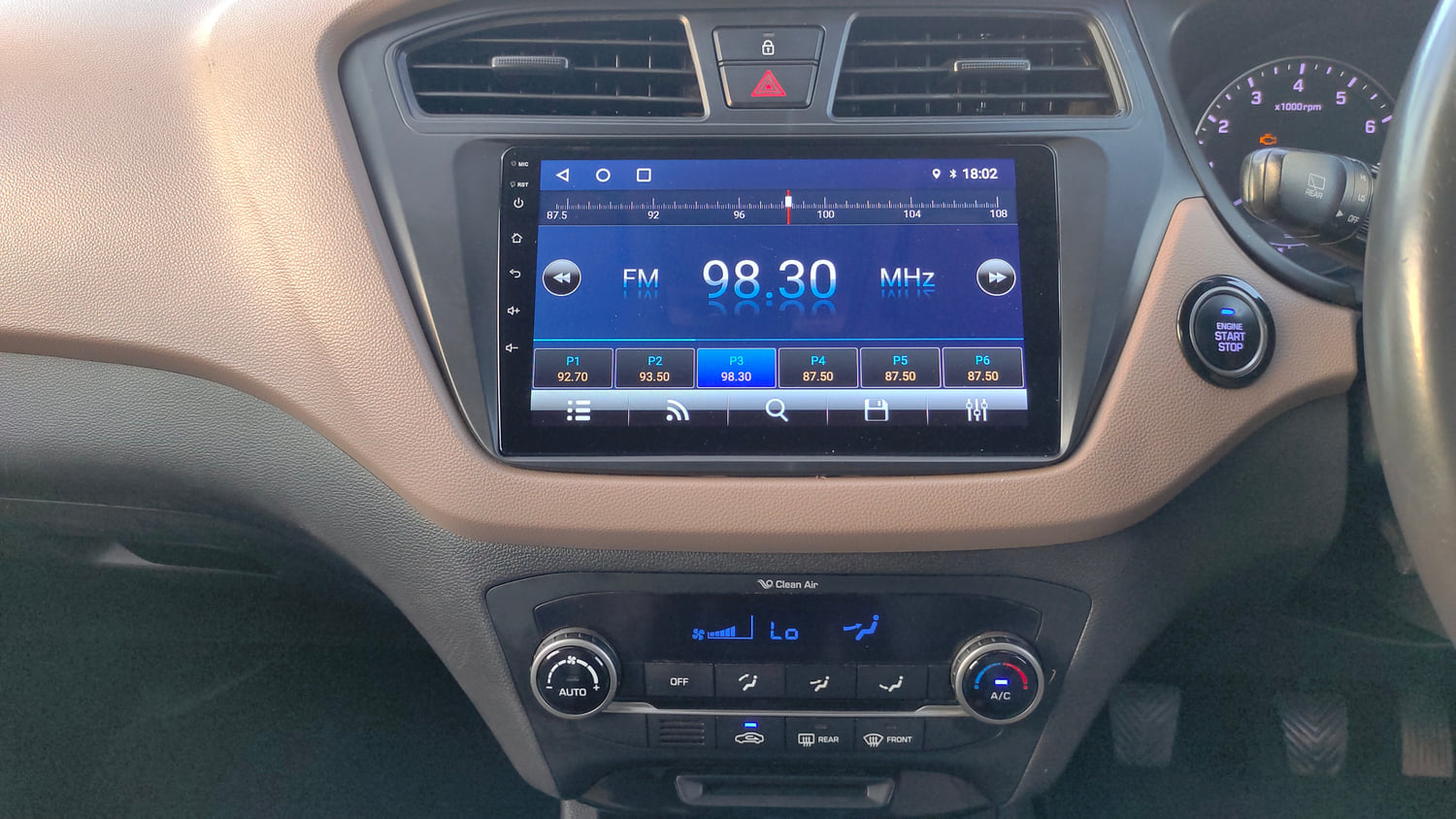 Used 2017 Hyundai Elite i20 Asta 1.2 (O) Petrol Manual interior MUSIC SYSTEM & AC CONTROL VIEW
