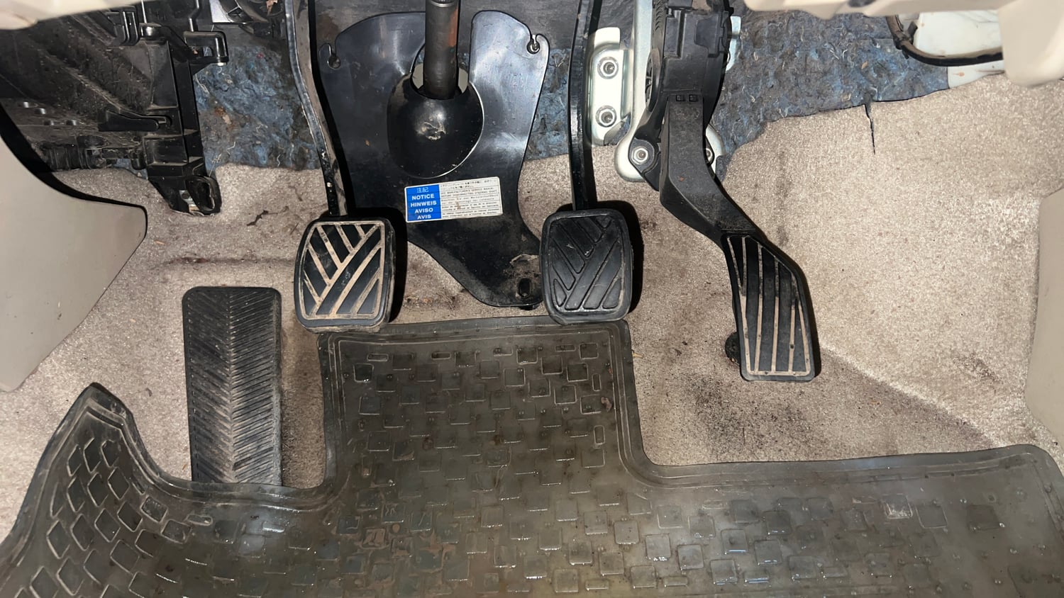 Used 2017 Maruti Suzuki Ciaz ZXi Petrol Manual interior PEDALS VIEW