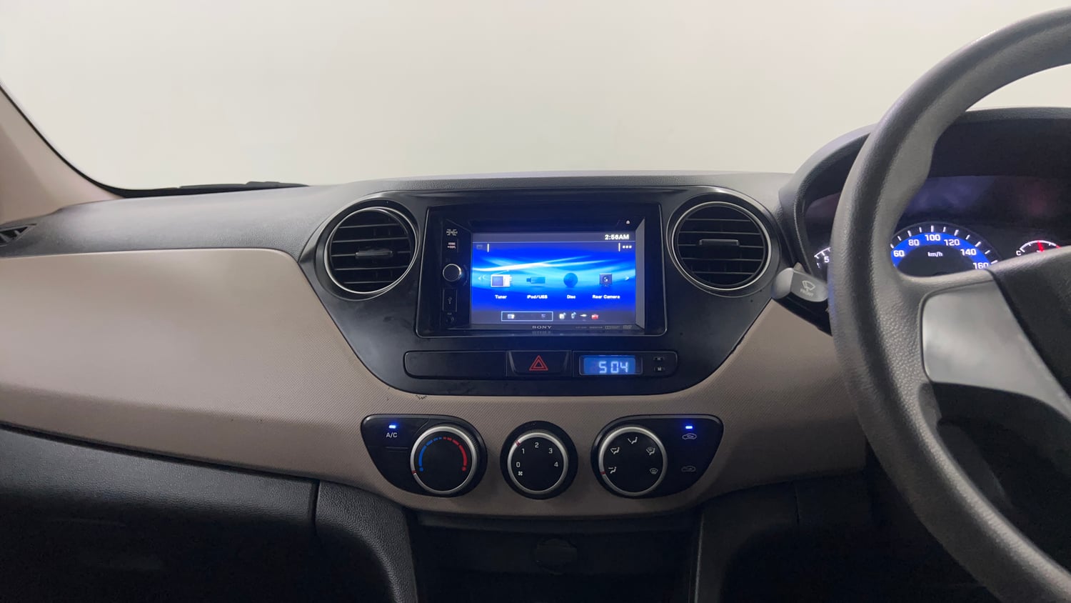 Used 2015 Hyundai Xcent Base 1.2 Petrol Manual interior MUSIC SYSTEM & AC CONTROL VIEW