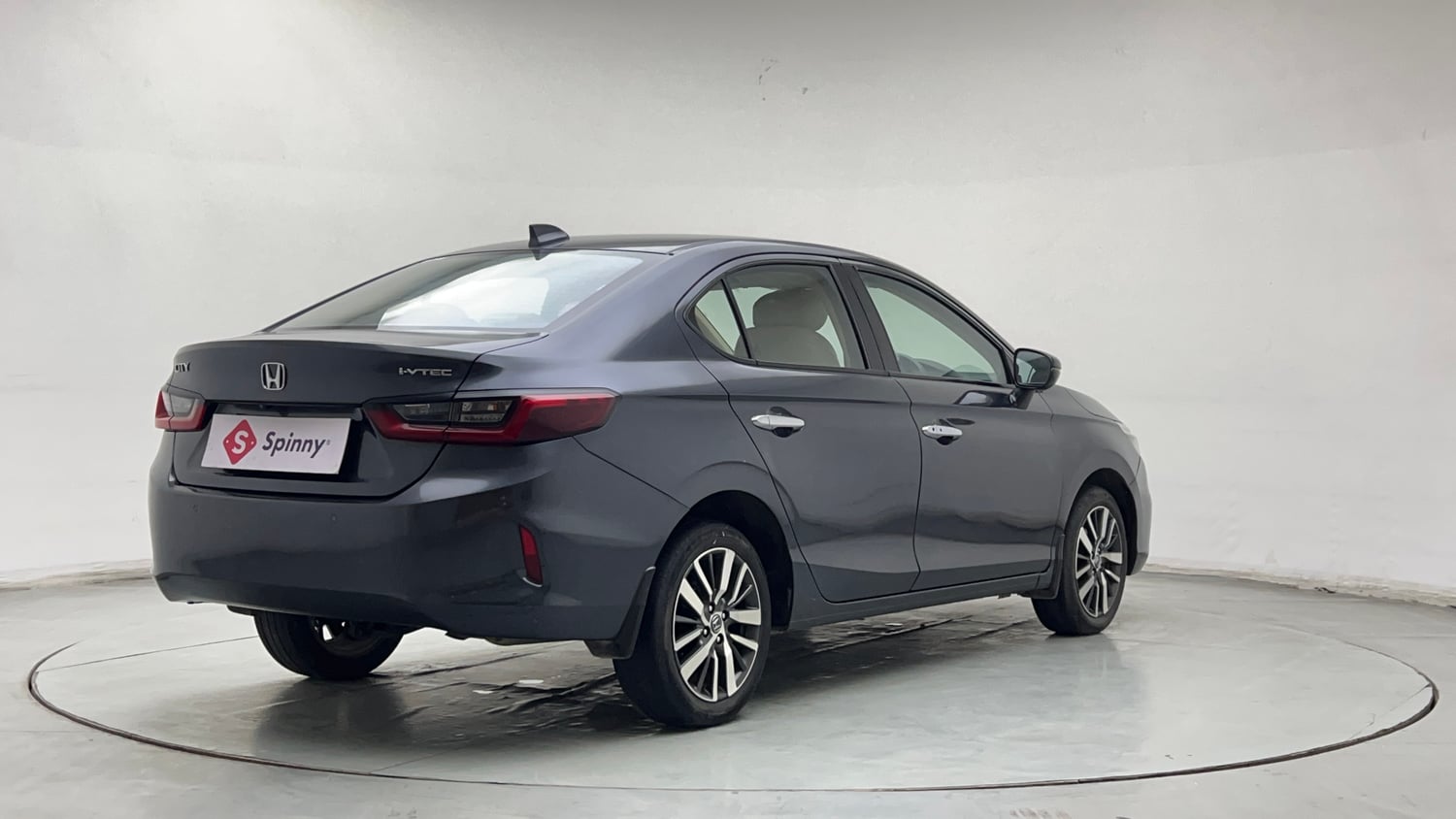 Used 2022 Honda City ZX CVT Petrol Petrol Automatic exterior RIGHT REAR CORNER VIEW