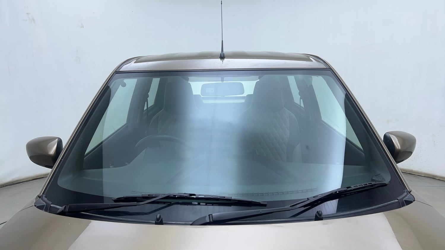 Used 2021 Maruti Suzuki Wagon R 1.0 VXi 1.0 Petrol Manual exterior FRONT WINDSHIELD VIEW