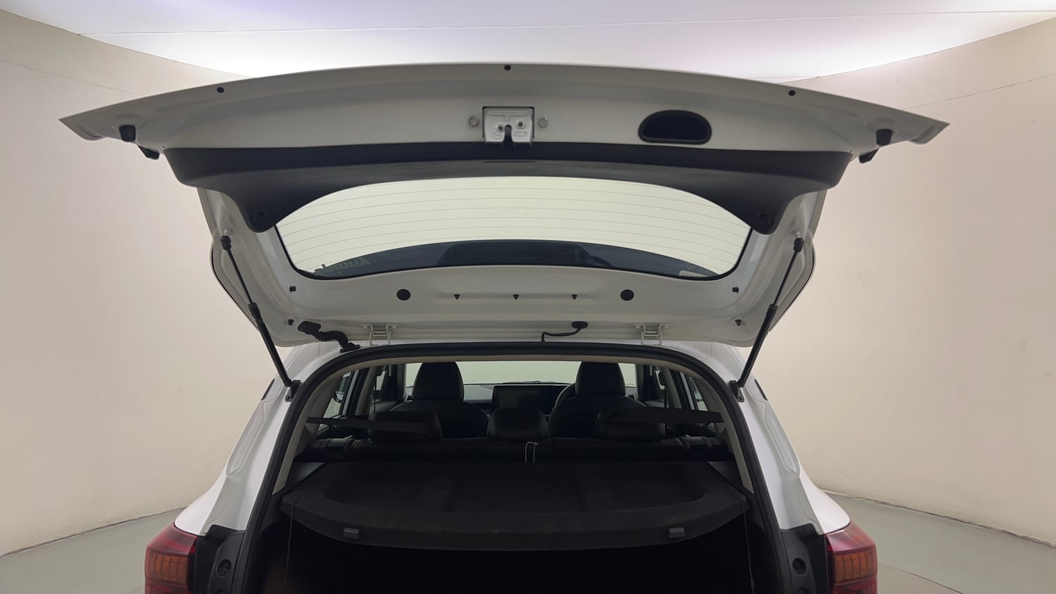 Used 2021 Kia Seltos GTX Plus AT 1.5 Diesel Diesel Automatic interior DICKY DOOR OPEN VIEW
