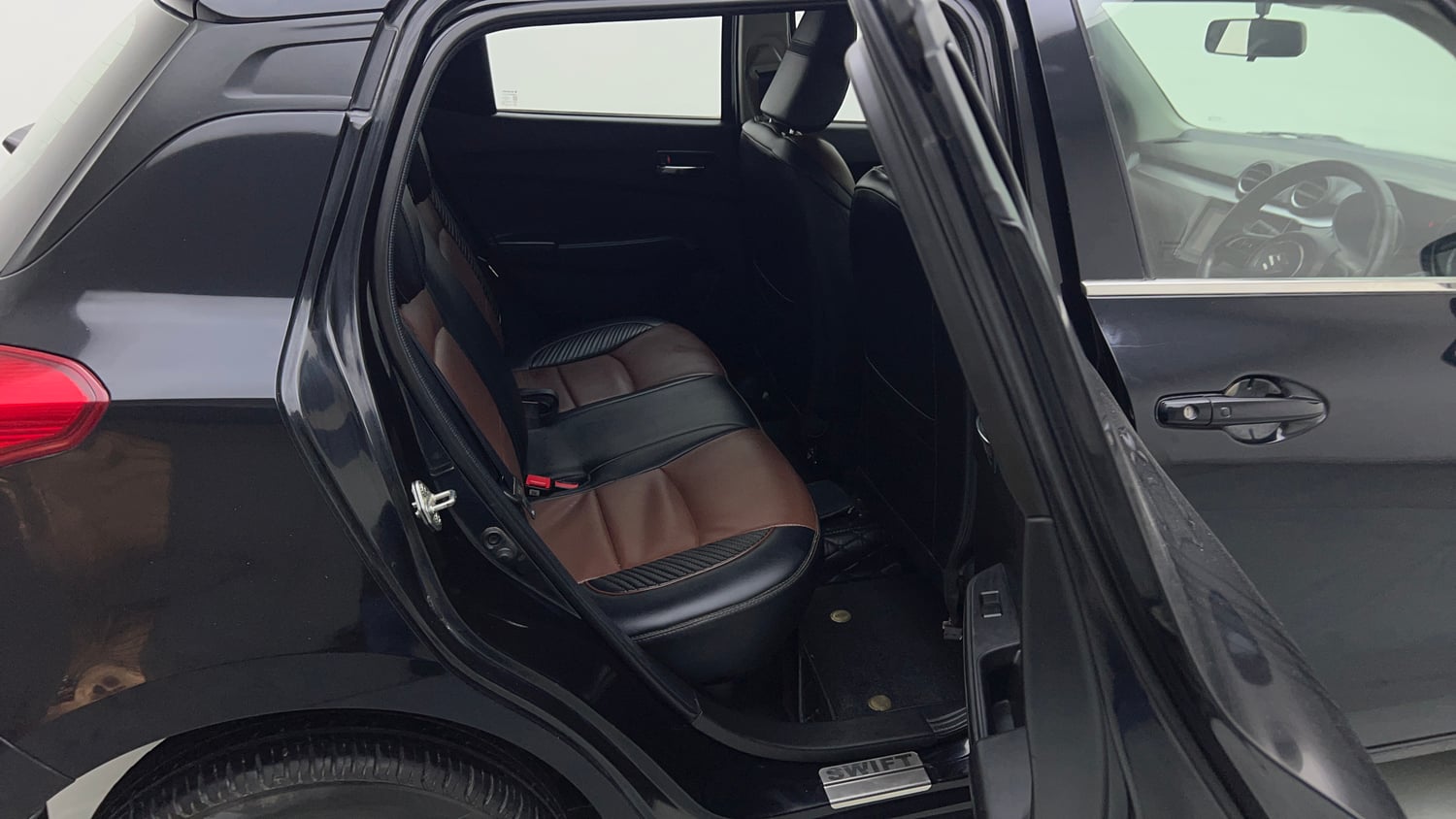 Used 2023 Maruti Suzuki Swift ZXi Petrol Manual interior RIGHT SIDE REAR DOOR CABIN VIEW
